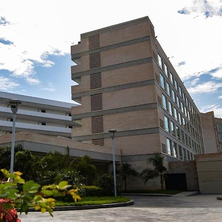 Eurobuilding Hotel & Suites Lecheria エクステリア 写真