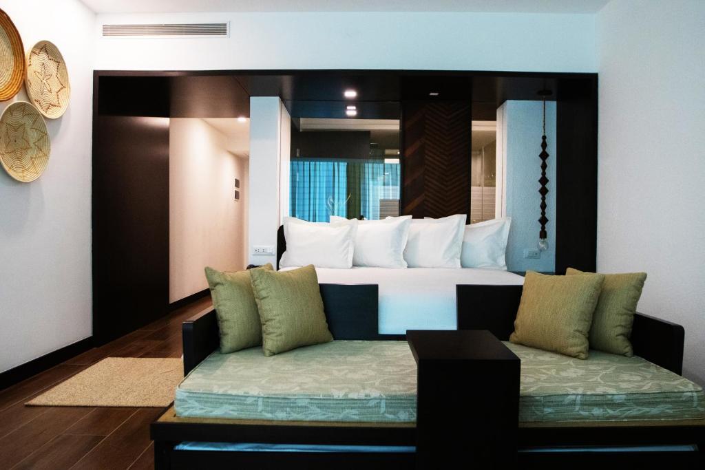 Eurobuilding Hotel & Suites Lecheria エクステリア 写真